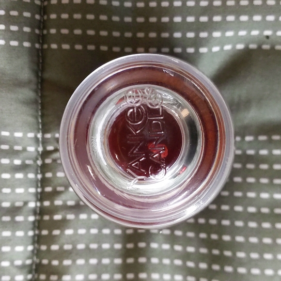 Yankee Candle 3.7 oz Summer Storm Candle new - Picture 2 of 5